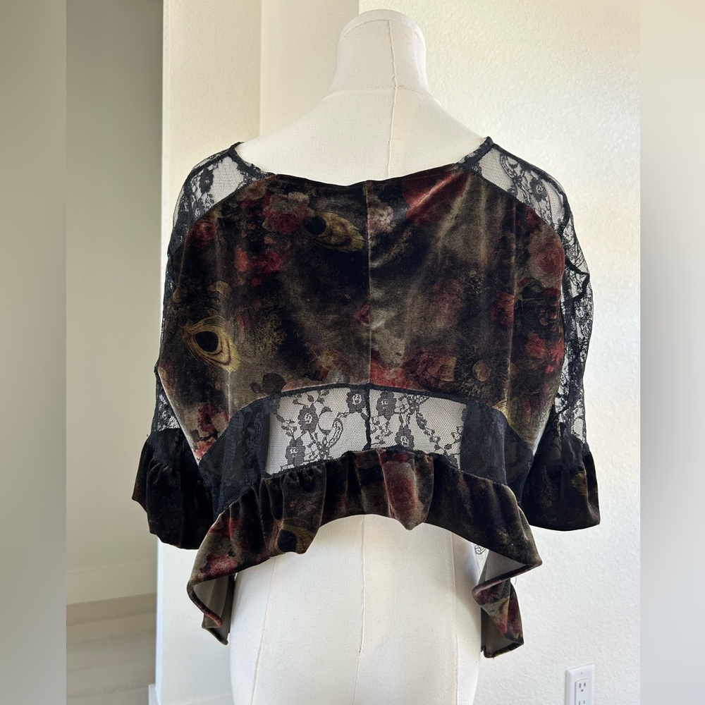 POL Romantic Olive Green Rust Floral Velvet Black Lace Asymmetrical Top Medium - Picture 3 of 7